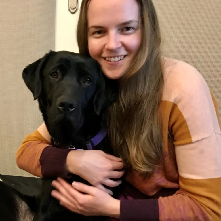 Alysha-Somers-photo-130620-circle-5461a2c04ecd50de3b402610b7a332ee-5f87d585625a5